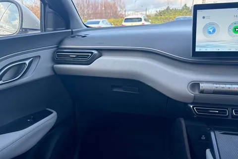 DC75KOE BYD Dolphin Surf 43.2kWh Boost Auto 5dr Thumbnail #14