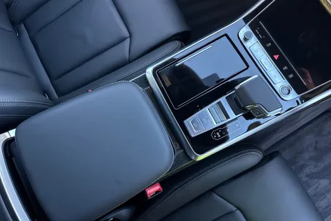 Audi Q8 3.0 TFSI V6 55 Black Edition Tiptronic quattro Euro 6 (s/s) 5dr Thumbnail #23