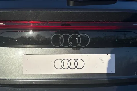 Audi Q8 3.0 TFSI V6 55 Black Edition Tiptronic quattro Euro 6 (s/s) 5dr Thumbnail #33