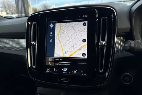 OU20KKA Volvo Xc40 2.0 T4 R-Design Auto AWD Euro 6 (s/s) 5dr Thumbnail #17