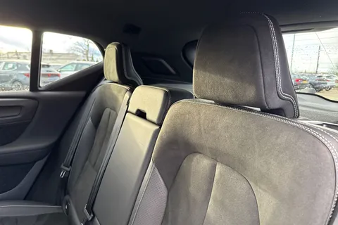 OU20KKA Volvo Xc40 2.0 T4 R-Design Auto AWD Euro 6 (s/s) 5dr Thumbnail #19