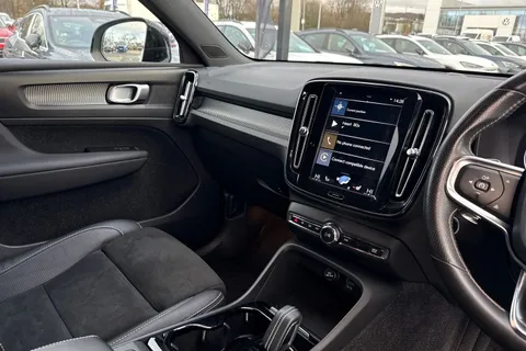 OU20KKA Volvo Xc40 2.0 T4 R-Design Auto AWD Euro 6 (s/s) 5dr Thumbnail #20