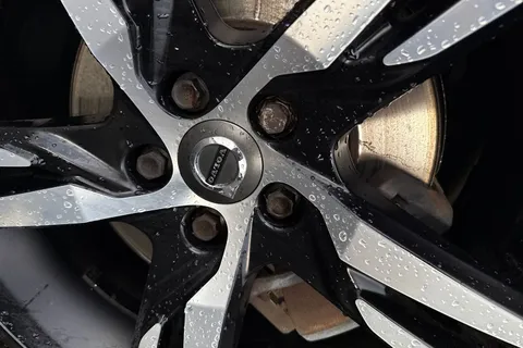 OU20KKA Volvo Xc40 2.0 T4 R-Design Auto AWD Euro 6 (s/s) 5dr Thumbnail #29