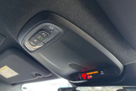 OU20KKA Volvo Xc40 2.0 T4 R-Design Auto AWD Euro 6 (s/s) 5dr Thumbnail #36