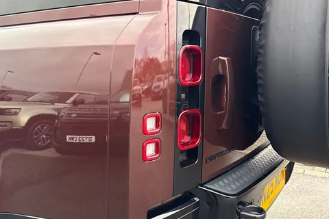 DN25WDU Land Rover Defender 130 3.0 D350 X-Dynamic HSE 5dr Thumbnail #20