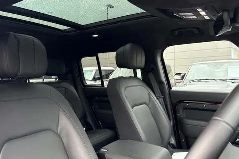 DN25WDU Land Rover Defender 130 3.0 D350 X-Dynamic HSE 5dr Thumbnail #22