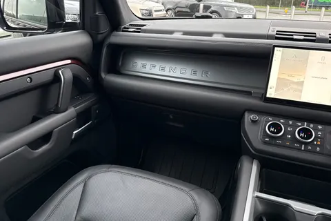 DN25WDU Land Rover Defender 130 3.0 D350 X-Dynamic HSE 5dr Thumbnail #39