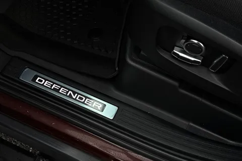 DN25WDU Land Rover Defender 130 3.0 D350 X-Dynamic HSE 5dr Thumbnail #43