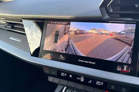 DA75HBJ Audi RS 3 2.5 TFSI Carbon Vorsprung Sportback S Tronic quattro Euro 6 (s/s) 5dr Thumbnail #31