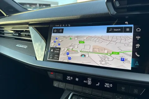 DA75HBJ Audi RS 3 2.5 TFSI Carbon Vorsprung Sportback S Tronic quattro Euro 6 (s/s) 5dr Thumbnail #40