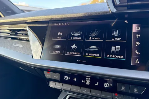 DA75HBJ Audi RS 3 2.5 TFSI Carbon Vorsprung Sportback S Tronic quattro Euro 6 (s/s) 5dr Thumbnail #52