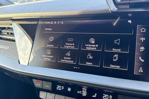 DA75HBJ Audi RS 3 2.5 TFSI Carbon Vorsprung Sportback S Tronic quattro Euro 6 (s/s) 5dr Thumbnail #53