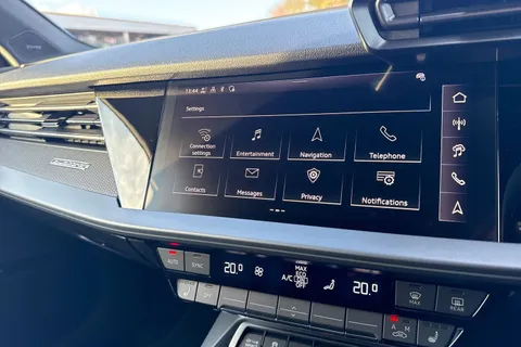 DA75HBJ Audi RS 3 2.5 TFSI Carbon Vorsprung Sportback S Tronic quattro Euro 6 (s/s) 5dr Thumbnail #56