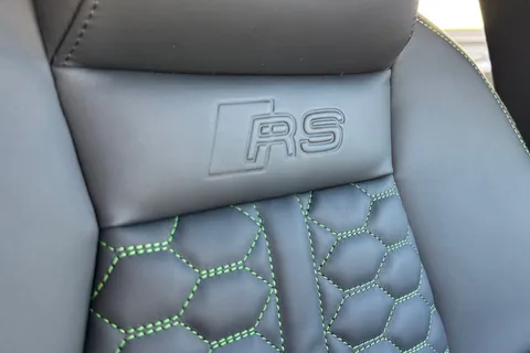 DA75HBJ Audi RS 3 2.5 TFSI Carbon Vorsprung Sportback S Tronic quattro Euro 6 (s/s) 5dr Thumbnail #61