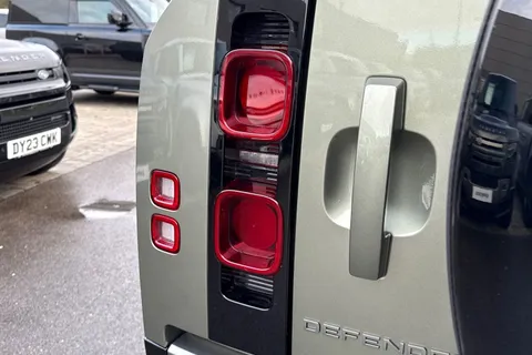 DP72HFH Land Rover Defender 90 3.0 D250 MHEV X-Dynamic SE SUV 3dr Diesel Auto 4WD Euro 6 (s/s) (250 ps) Thumbnail #26
