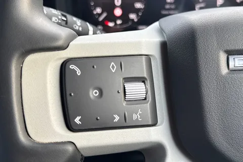 DP72HFH Land Rover Defender 90 3.0 D250 MHEV X-Dynamic SE SUV 3dr Diesel Auto 4WD Euro 6 (s/s) (250 ps) Thumbnail #40