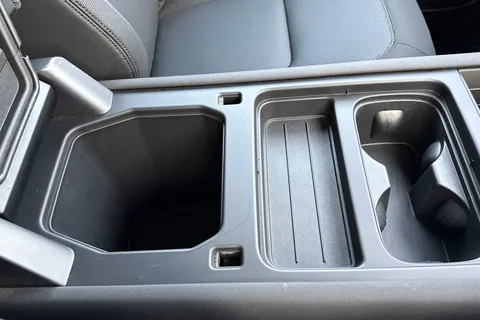 DP72HFH Land Rover Defender 90 3.0 D250 MHEV X-Dynamic SE SUV 3dr Diesel Auto 4WD Euro 6 (s/s) (250 ps) Thumbnail #46