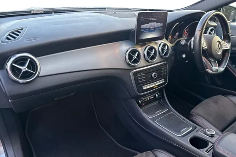 PK18OAJ Mercedes-Benz Gla 2.1 GLA200d AMG Line 7G-DCT Euro 6 (s/s) 5dr Thumbnail #16