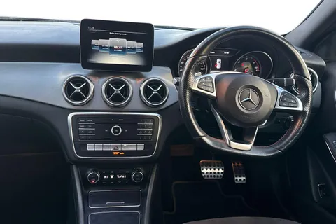 PK18OAJ Mercedes-Benz Gla 2.1 GLA200d AMG Line 7G-DCT Euro 6 (s/s) 5dr Thumbnail #19