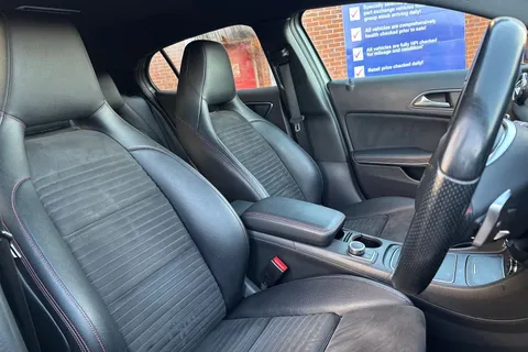 PK18OAJ Mercedes-Benz Gla 2.1 GLA200d AMG Line 7G-DCT Euro 6 (s/s) 5dr Thumbnail #25