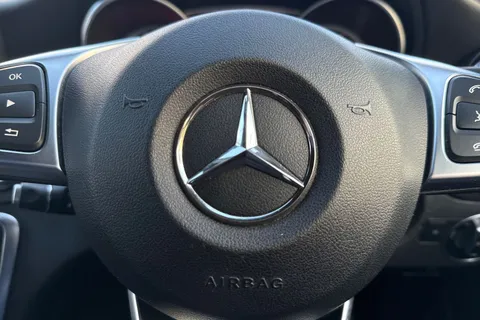 PK18OAJ Mercedes-Benz Gla 2.1 GLA200d AMG Line 7G-DCT Euro 6 (s/s) 5dr Thumbnail #37