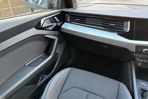 KR25ODT Audi A1 S line 30 TFSI  116 PS S tronic Thumbnail #21