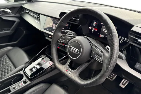 MT24JRV Audi RS 3 Carbon Black 400 PS S tronic Thumbnail #15