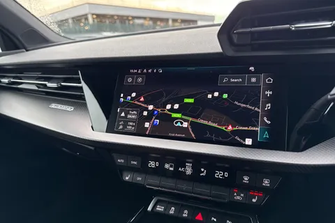 MT24JRV Audi RS 3 Carbon Black 400 PS S tronic Thumbnail #18