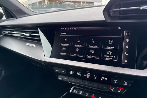 MT24JRV Audi RS 3 Carbon Black 400 PS S tronic Thumbnail #51