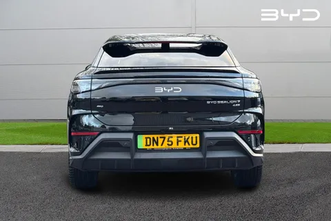 DN75FKU BYD Sealion 7 82.5kWh Design Auto AWD 5dr Thumbnail #4
