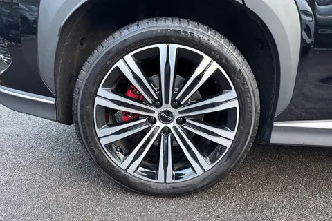 DN75FKU BYD Sealion 7 82.5kWh Design Auto AWD 5dr Thumbnail #6