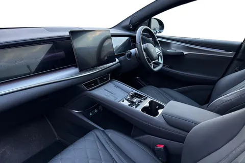 DN75FKU BYD Sealion 7 82.5kWh Design Auto AWD 5dr Thumbnail #8