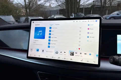 DN75FKU BYD Sealion 7 82.5kWh Design Auto AWD 5dr Thumbnail #25