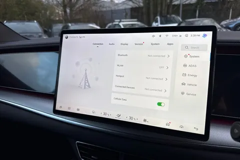 DN75FKU BYD Sealion 7 82.5kWh Design Auto AWD 5dr Thumbnail #28