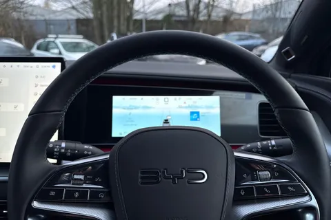 DN75FKU BYD Sealion 7 82.5kWh Design Auto AWD 5dr Thumbnail #34