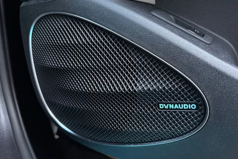 DN75FKU BYD Sealion 7 82.5kWh Design Auto AWD 5dr Thumbnail #36