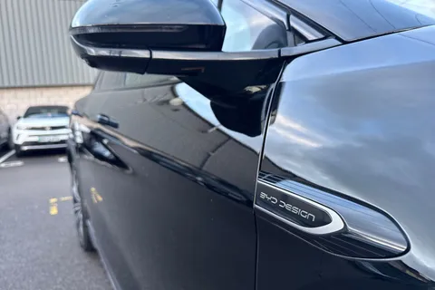 DN75FKU BYD Sealion 7 82.5kWh Design Auto AWD 5dr Thumbnail #47