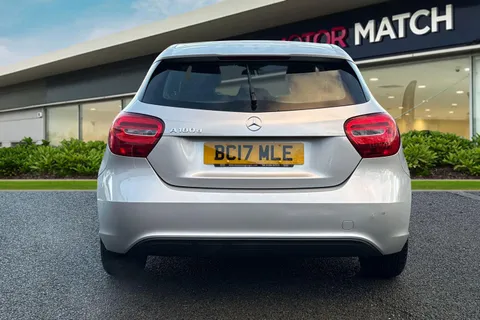 BC17MLE Mercedes-Benz A Class 1.5 A180d SE 7G-DCT Euro 6 (s/s) 5dr Thumbnail #5