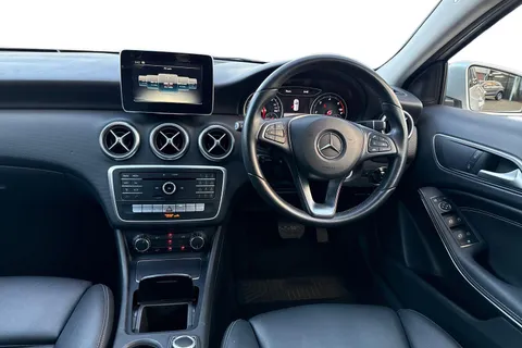 BC17MLE Mercedes-Benz A Class 1.5 A180d SE 7G-DCT Euro 6 (s/s) 5dr Thumbnail #18