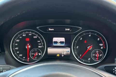 BC17MLE Mercedes-Benz A Class 1.5 A180d SE 7G-DCT Euro 6 (s/s) 5dr Thumbnail #33