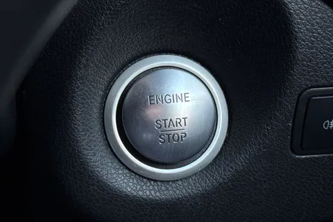 BC17MLE Mercedes-Benz A Class 1.5 A180d SE 7G-DCT Euro 6 (s/s) 5dr Thumbnail #34