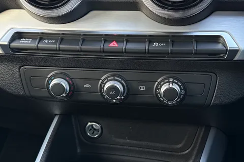 DF25KTP Audi Q2 Black Edition 35 TFSI  150 PS S tronic Thumbnail #23