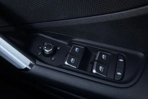 DF25KTP Audi Q2 Black Edition 35 TFSI  150 PS S tronic Thumbnail #41