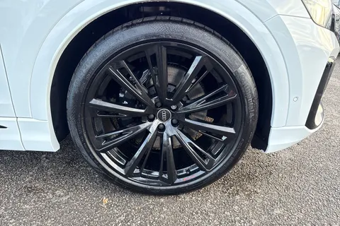 DF75JFO Audi SQ8 4.0 TFSI V8 Black Edition Tiptronic quattro Euro 6 (s/s) 5dr Thumbnail #10