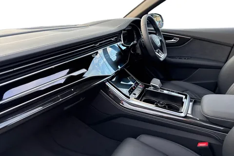 DF75JFO Audi SQ8 4.0 TFSI V8 Black Edition Tiptronic quattro Euro 6 (s/s) 5dr Thumbnail #15