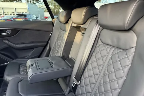 DF75JFO Audi SQ8 4.0 TFSI V8 Black Edition Tiptronic quattro Euro 6 (s/s) 5dr Thumbnail #19