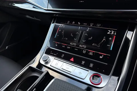 DF75JFO Audi SQ8 4.0 TFSI V8 Black Edition Tiptronic quattro Euro 6 (s/s) 5dr Thumbnail #22