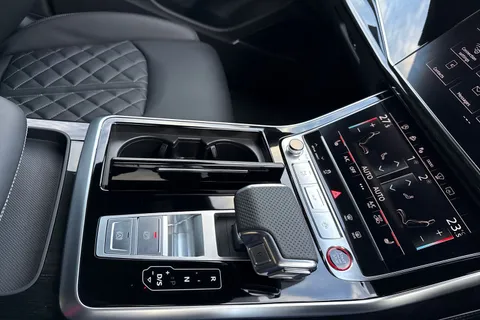 DF75JFO Audi SQ8 4.0 TFSI V8 Black Edition Tiptronic quattro Euro 6 (s/s) 5dr Thumbnail #23