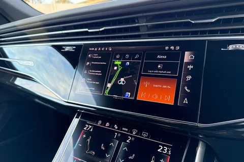 DF75JFO Audi SQ8 4.0 TFSI V8 Black Edition Tiptronic quattro Euro 6 (s/s) 5dr Thumbnail #36