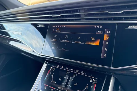 DF75JFO Audi SQ8 4.0 TFSI V8 Black Edition Tiptronic quattro Euro 6 (s/s) 5dr Thumbnail #39